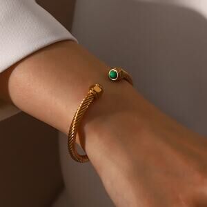 NEW 18K yellow gold plated twisted green stone bangle cuff bracelet jewelry B27A